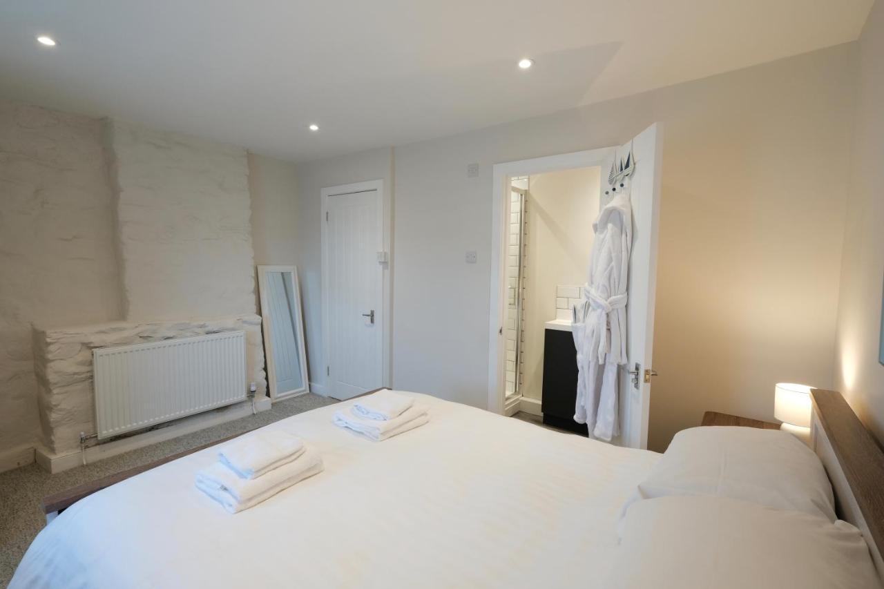 Newly Renovated Cottage With Hot Tub Portreath Exterior photo