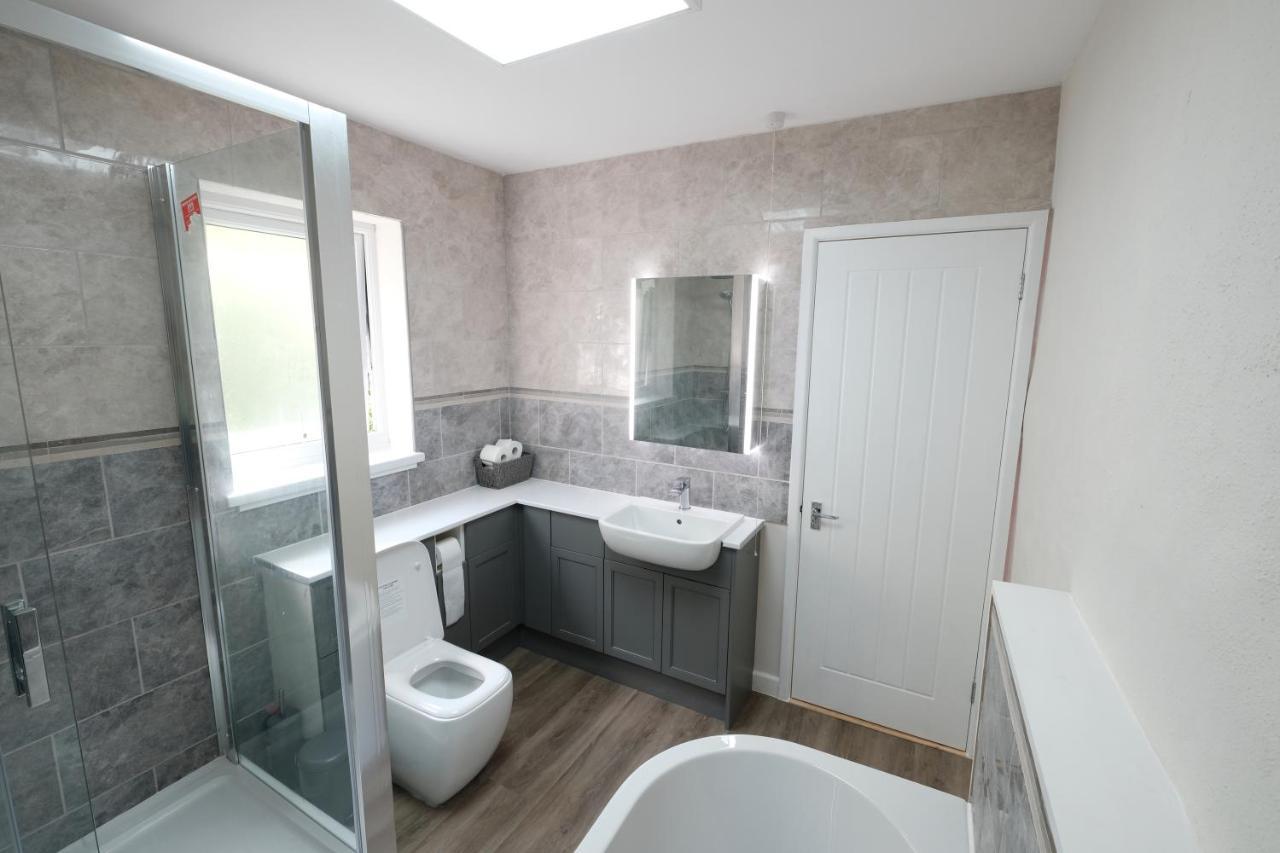 Newly Renovated Cottage With Hot Tub Portreath Exterior photo